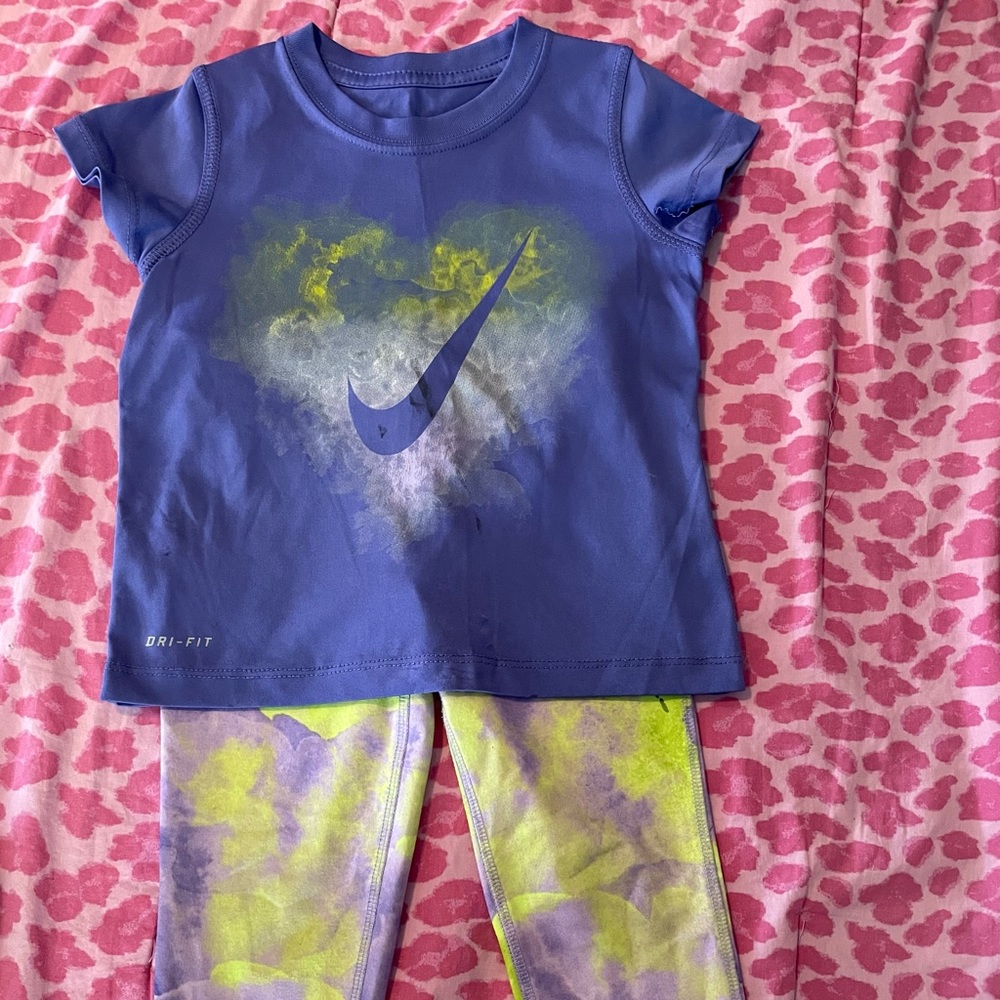 Colorful Nike play outfit